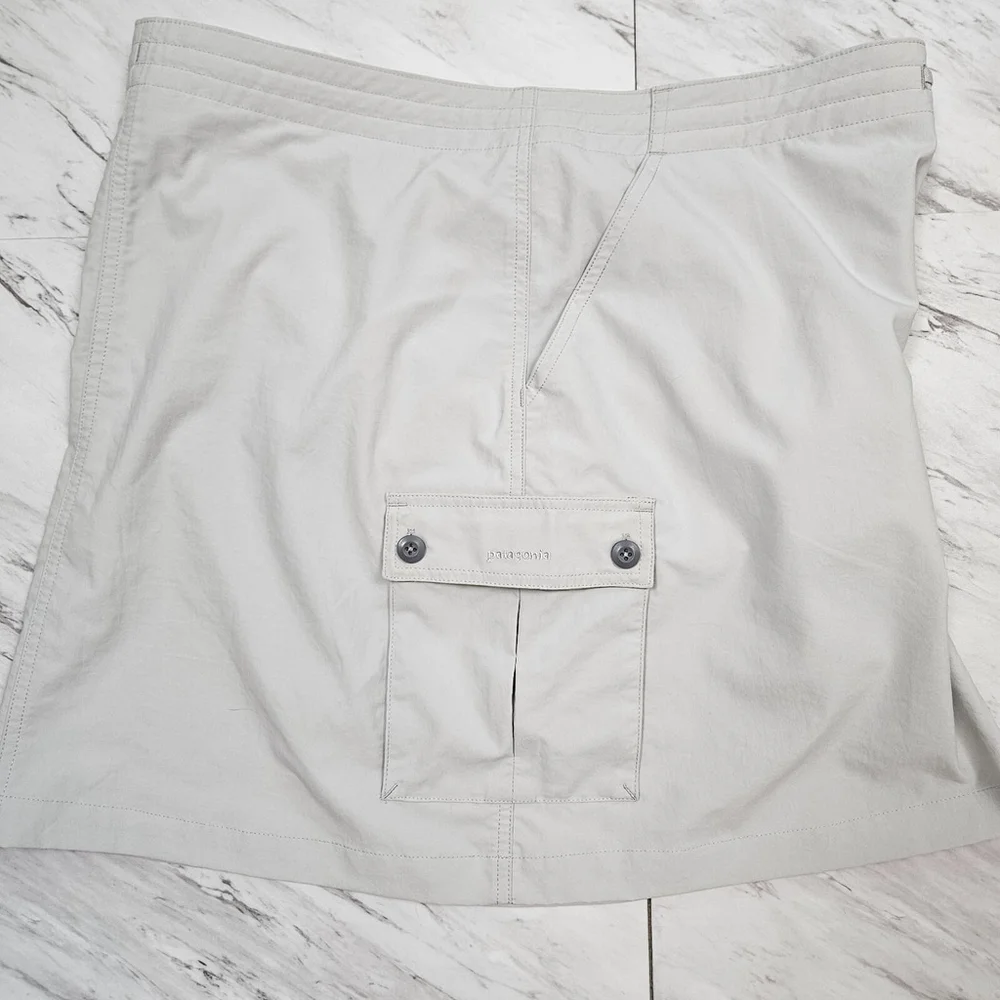 Patagonia Women's Size 10 Inter-Continental Hideaway Skirt Skort Active Cargo - Picture 13 of 16